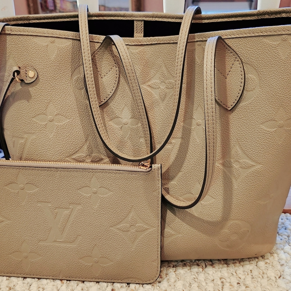 Louis Vuitton Neverfull MM - Turtledove